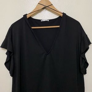 Zara Black V-Neck Top with Flowy Sleeves and Waist